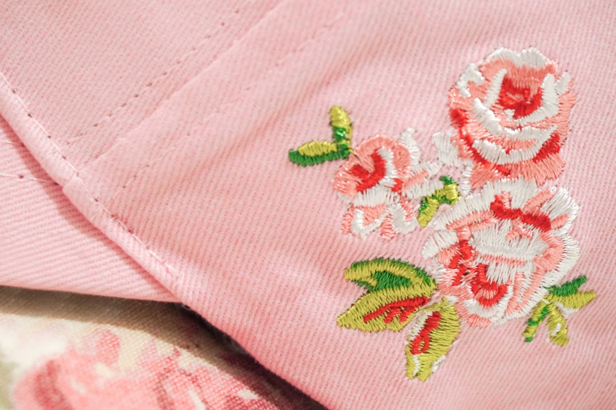 Cap with embroidered roses Lucy Isabelle Rose
