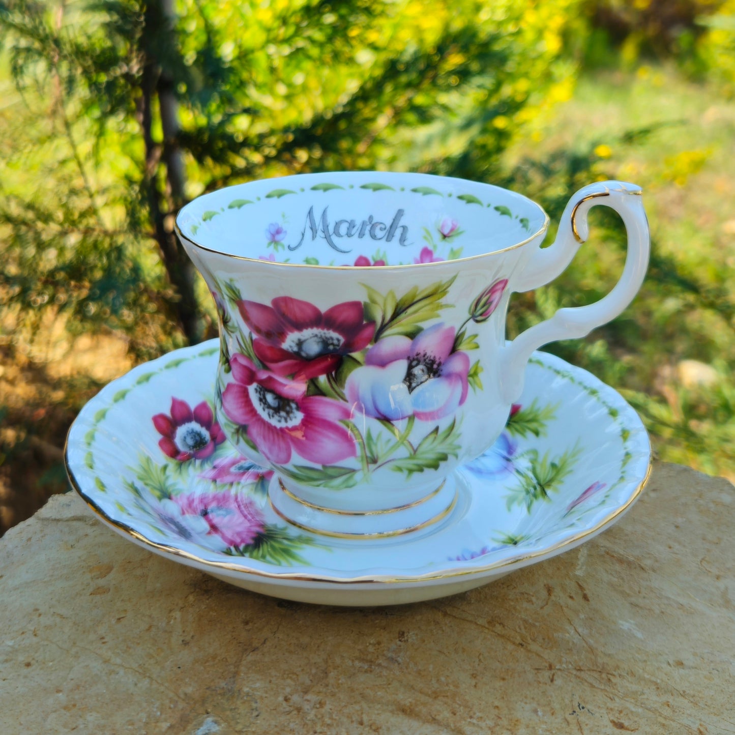 Cup with saucer | months of the year