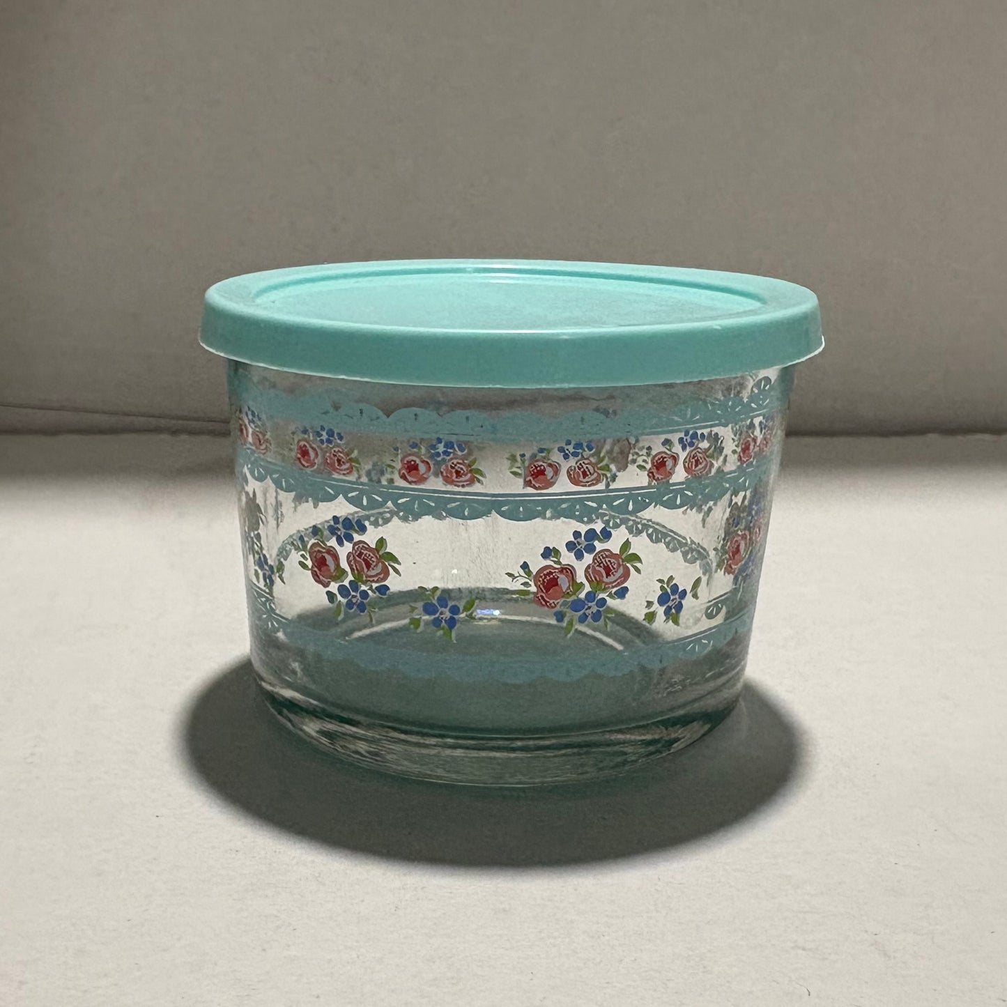 Glass bowl with lid (blue)