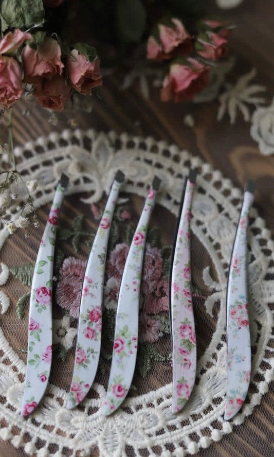 Tweezers