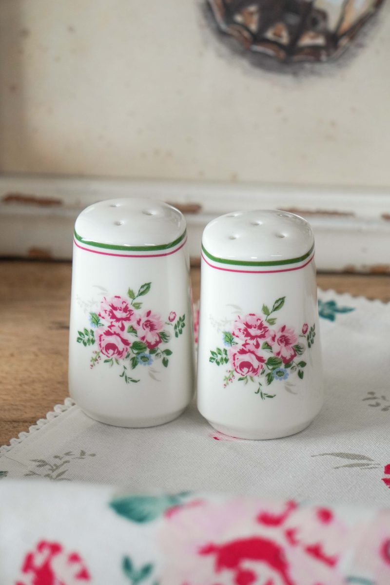 Porcelain salt and pepper holders Lisa