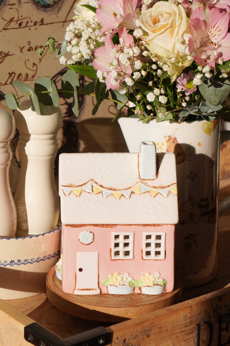 Pink ceramic tea light candle holder house Country 15,5 cm Isabelle Rose